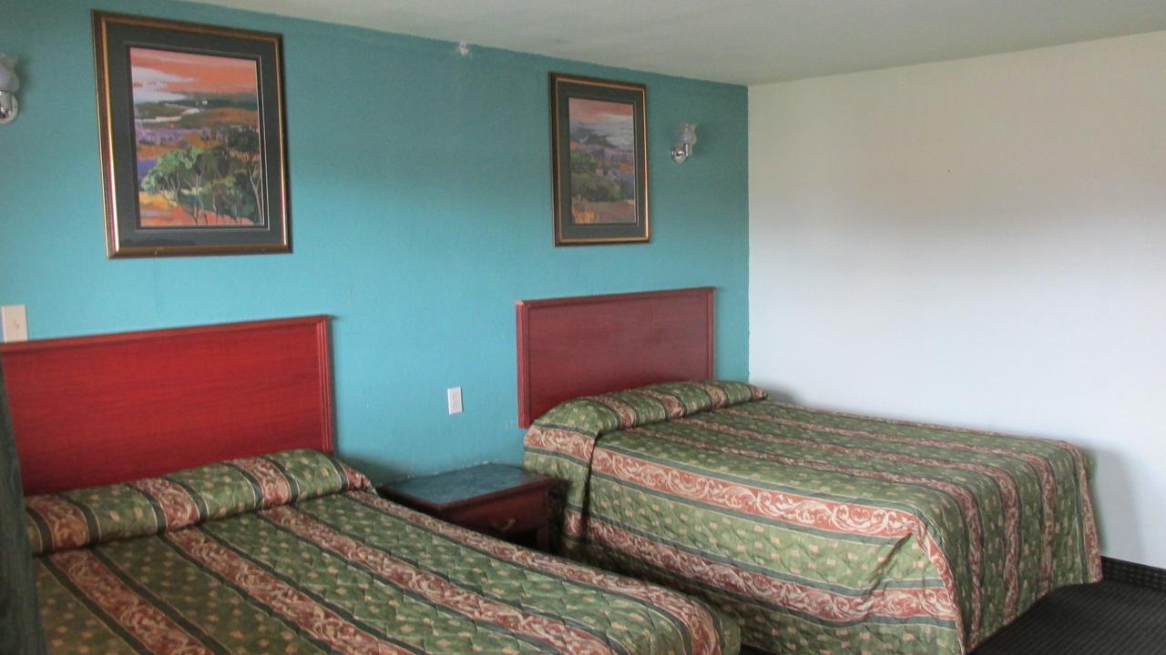 Sportsman'S Motel Eagle Lake Buitenkant foto